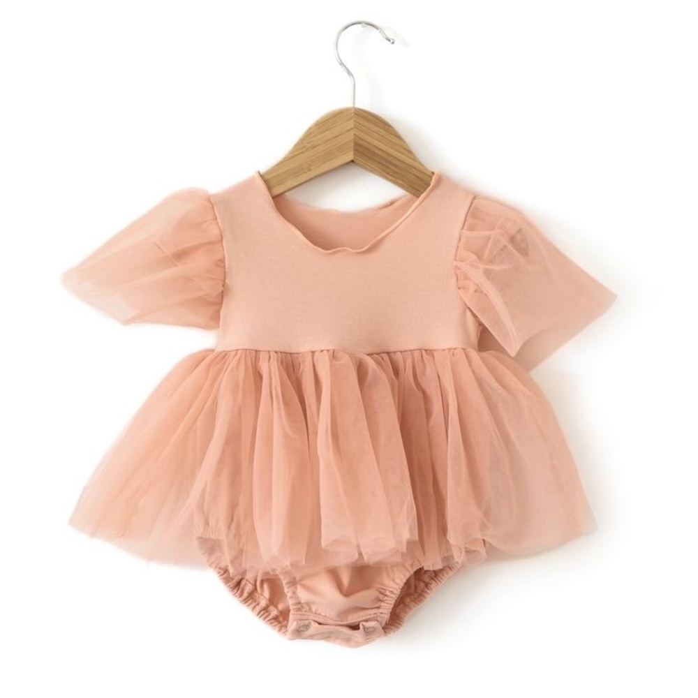 New with tags pink tulle dress with bow size 3-6 months